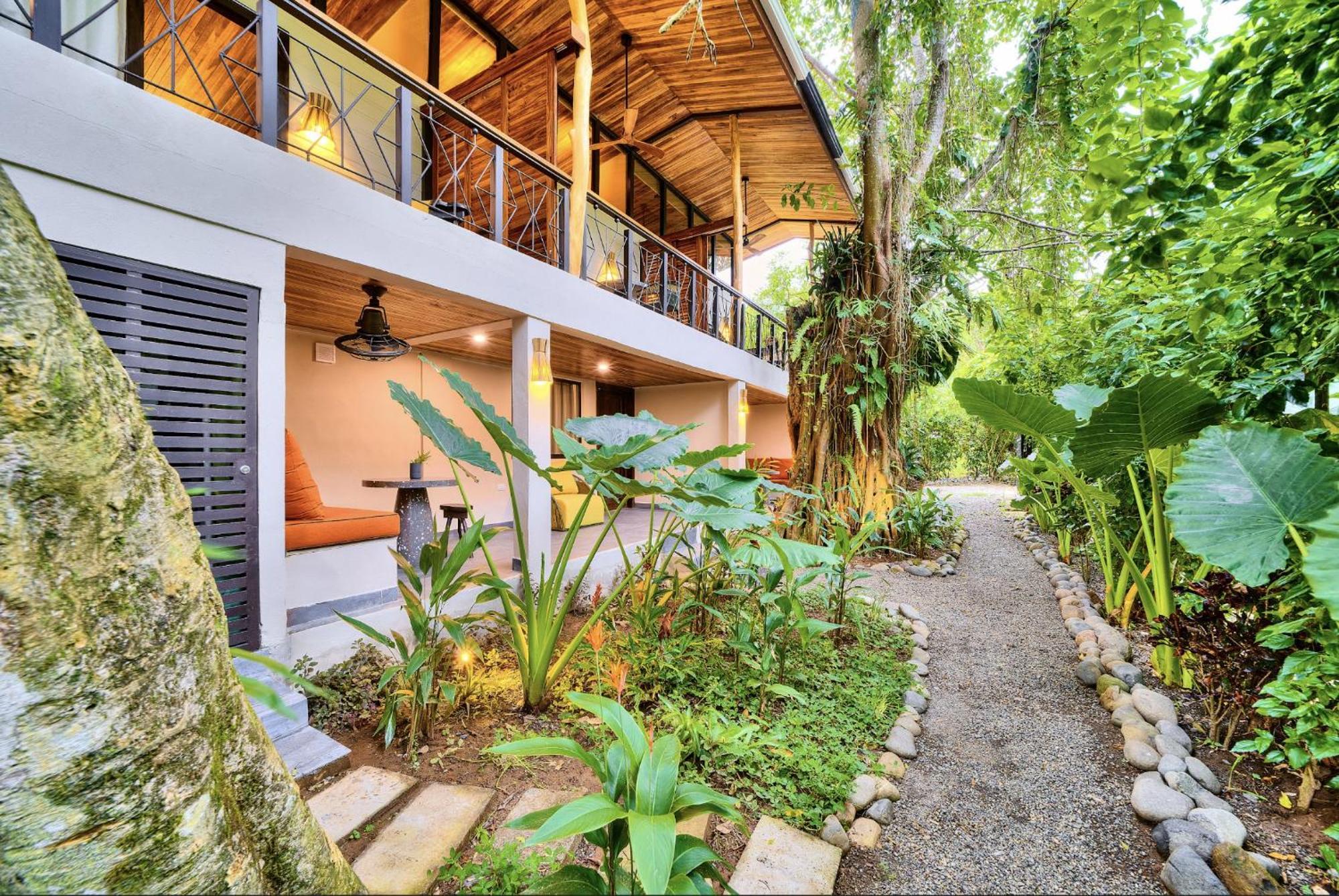 Conga Boutique Hotel Puerto Viejo de Talamanca Exterior photo