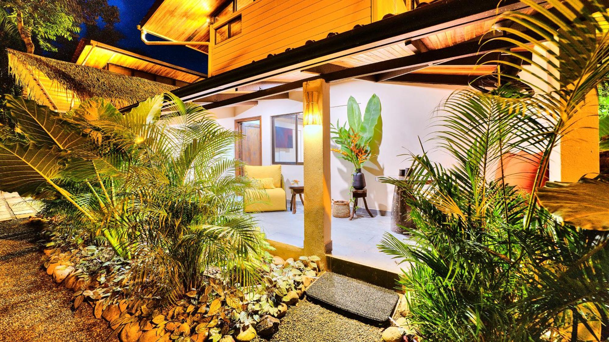 Conga Boutique Hotel Puerto Viejo de Talamanca Exterior photo